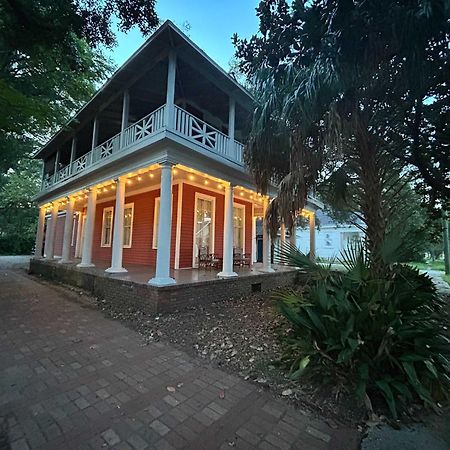 Pretty Peach Palace-Historic, Mins To Downtown Мобил Екстериор снимка
